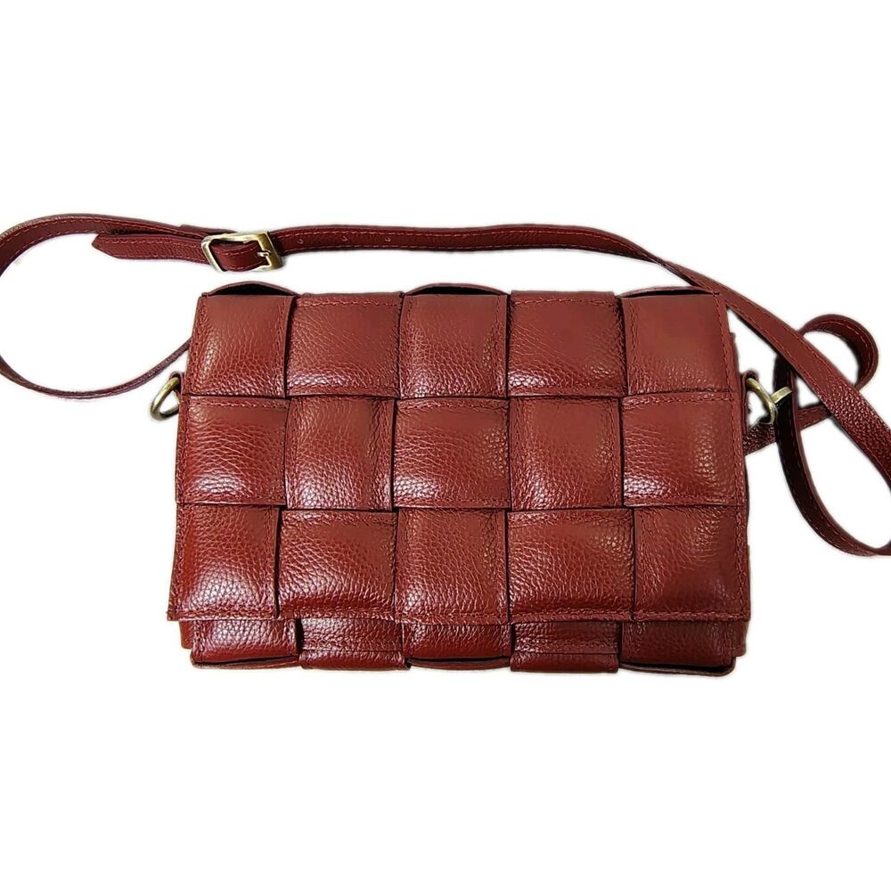 Viola Castellani Crossbody Bag Dark Red Woven Pebbled Leather Made in Italy EUC - Picture 2 of 11